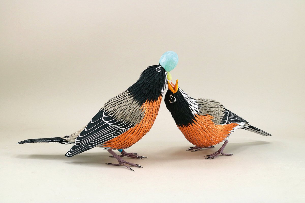 Comedores de Huevos (Birdr No. 4), 2023, is from Benavidez’s Birdr series and shows a same-sex bird coupling, 7 x 17 x 6 in.