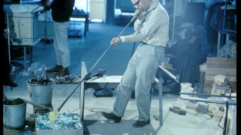 Harvey Littleton demonstrating glassblowing