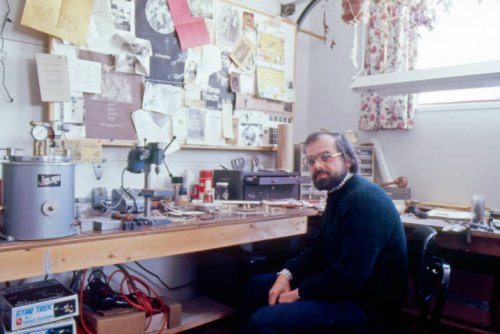 Eugene Pijanowski in his studio, 1977