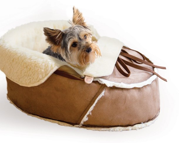 Napping Jojo, Moccasin pet bed